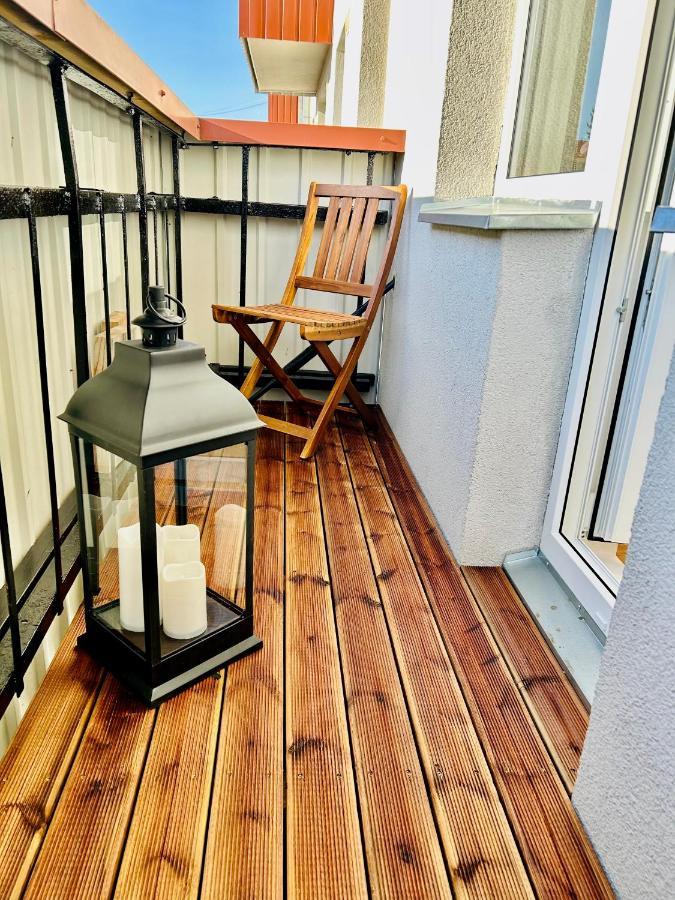 Keskuse Apartment With A Balcony Haapsalu Esterno foto